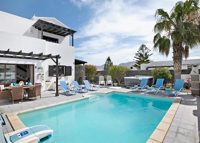 Hibiscus Villa Playa Blanca